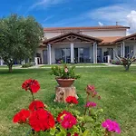 شقة فندقية La Pace - Pool & Relax مارينا دي غروسيتو