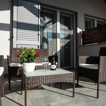 La Pace - Pool & Relax