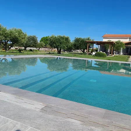 Appart hôtel La Pace - Pool & Relax